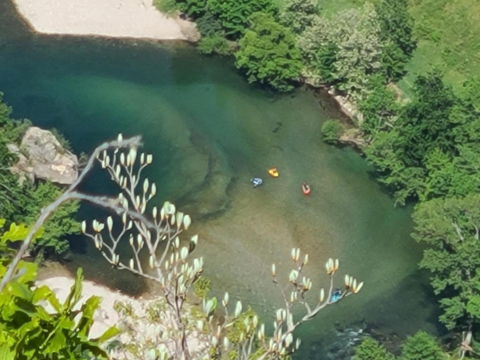 Gites La Boletiere Saint-Étienne-du-Valdonnez 外观 照片